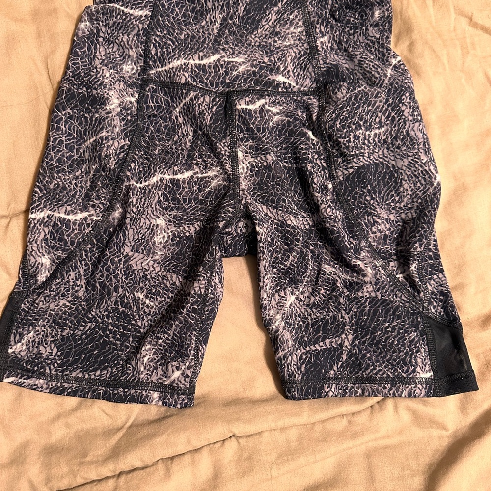 All Motion High Waist Compression Biker Shorts XS Gray Print